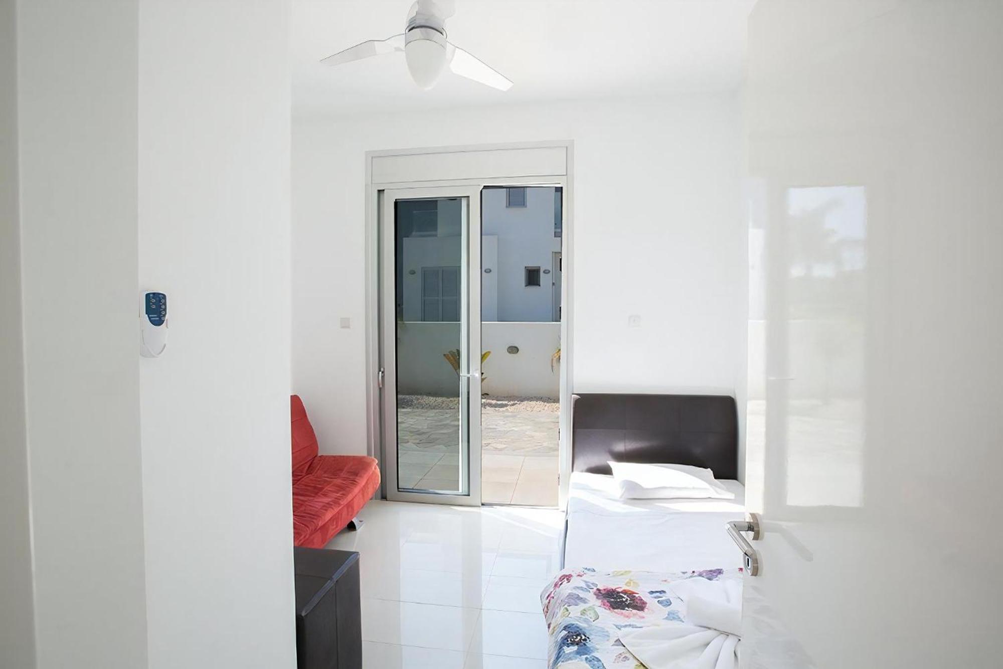 Villa Protara Chrysos - Beautiful 5 Bedroom Protaras Villa - Walking Distance To Fig Tree Bay Exterior photo
